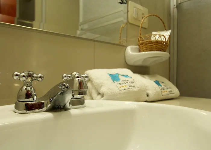 Kenamari Hotel