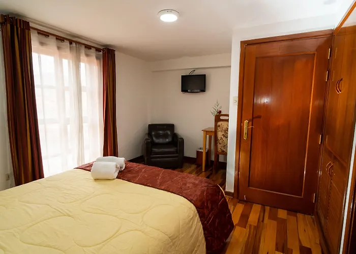 Kenamari Hotel 3*