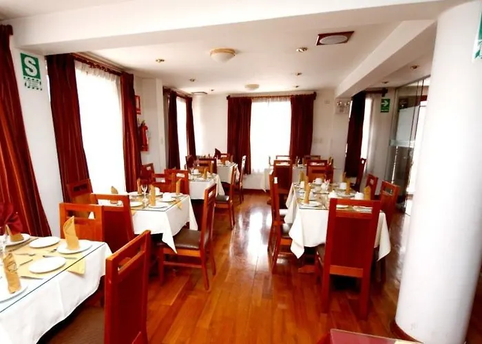 Kenamari Hotel 3*