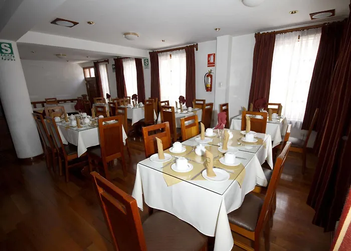 Hotel Kenamari 3*